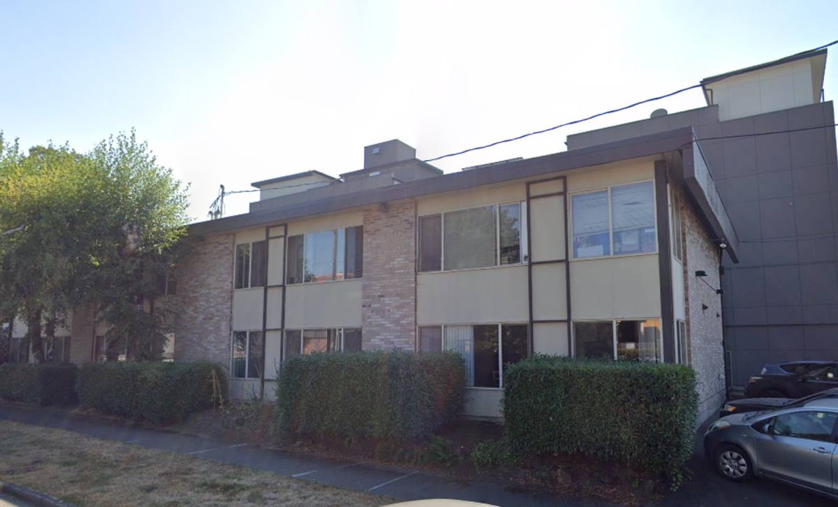 Apartment for rent at 6113 Roosevelt Way NE, Seattle, WA 98115