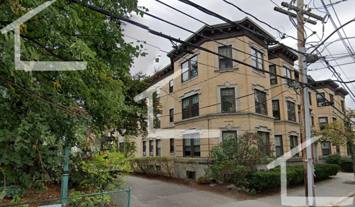 Apartment for rent at 75B Longwood Ave, Brookline, MA 02446