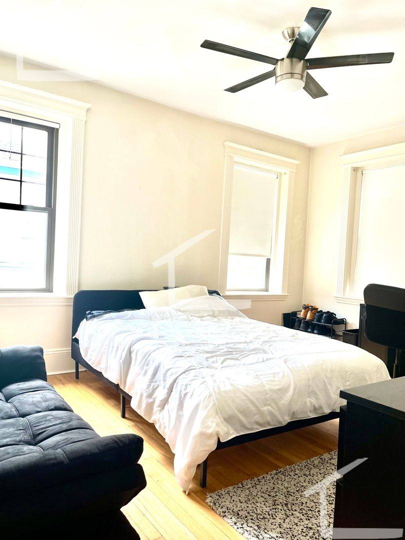 Apartment for rent at 75B Longwood Ave, Brookline, MA 02446