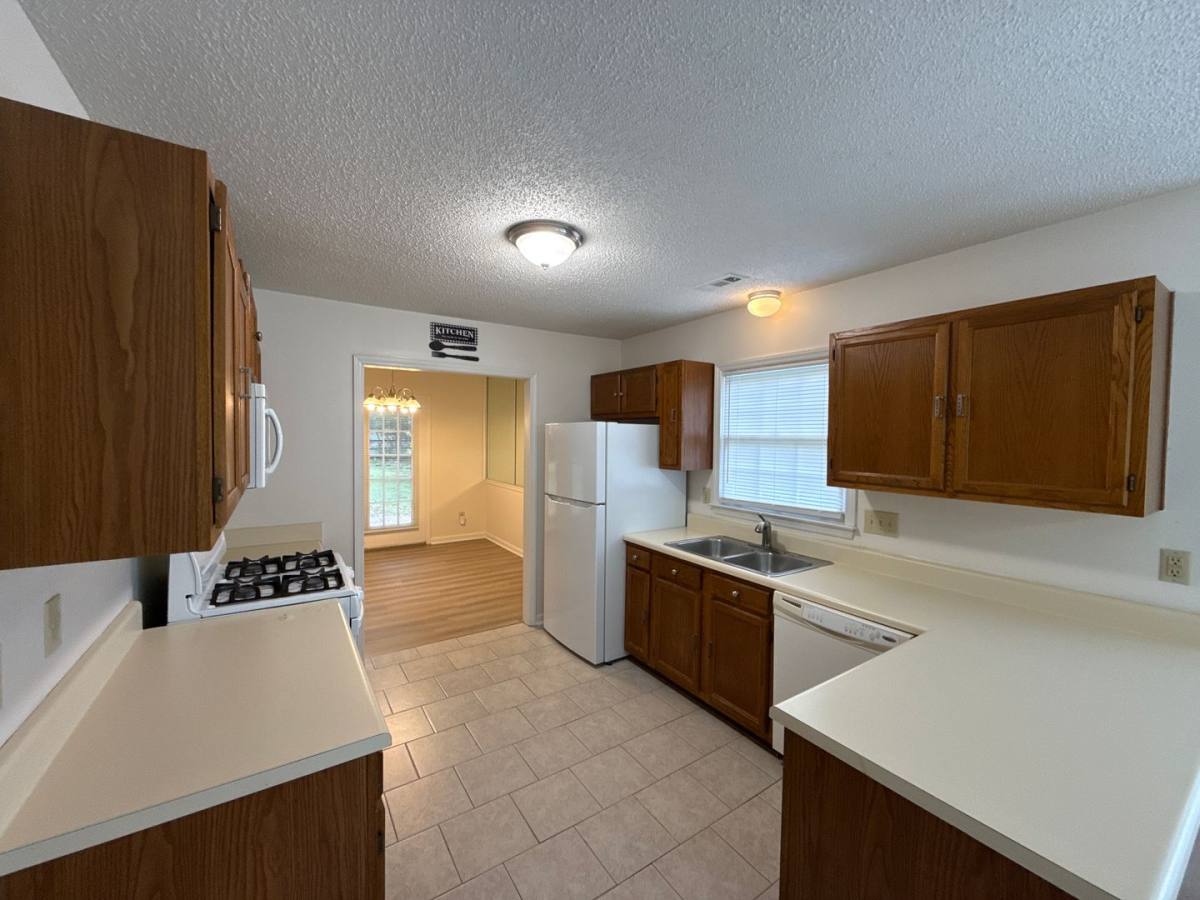 House for rent at 13500 Stephendale Dr, Charlotte, NC 28273