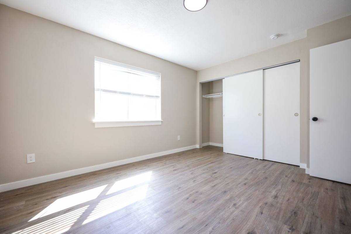 Townhouse for rent at 2827 SE 90th Place, Portland, OR 97266
