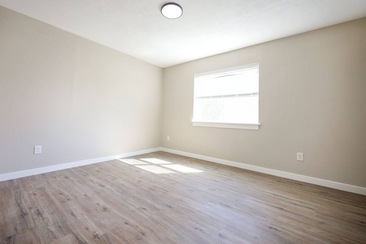 Townhouse for rent at 2827 SE 90th Place, Portland, OR 97266