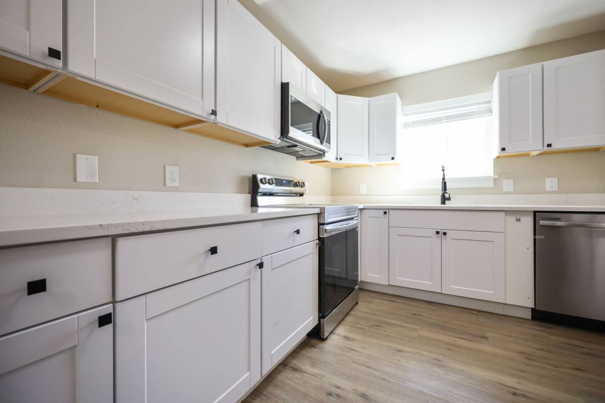 Townhouse for rent at 2827 SE 90th Place, Portland, OR 97266