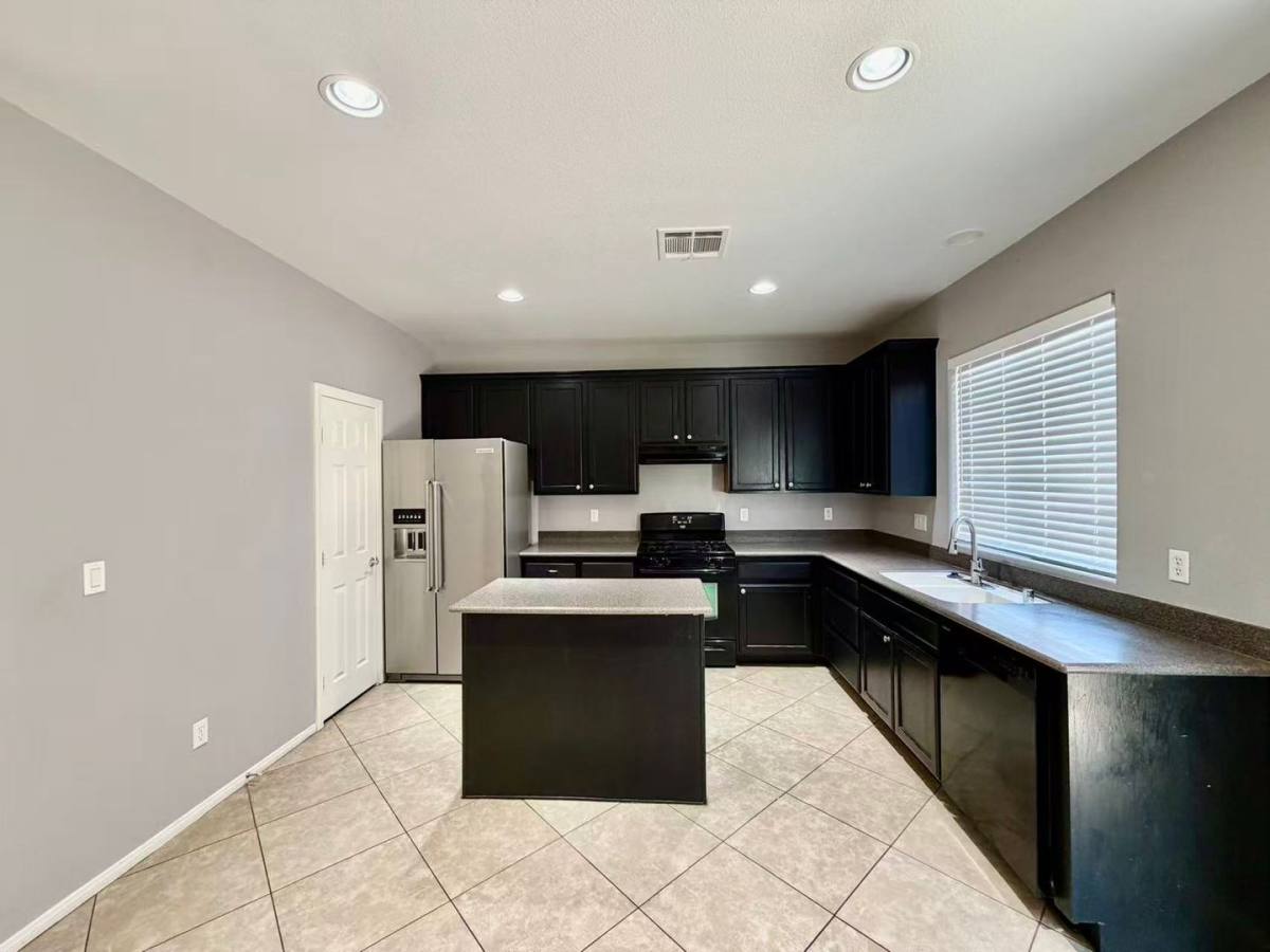 House for rent at 9080 Fathers Pride Ave, Las Vegas, NV 89178