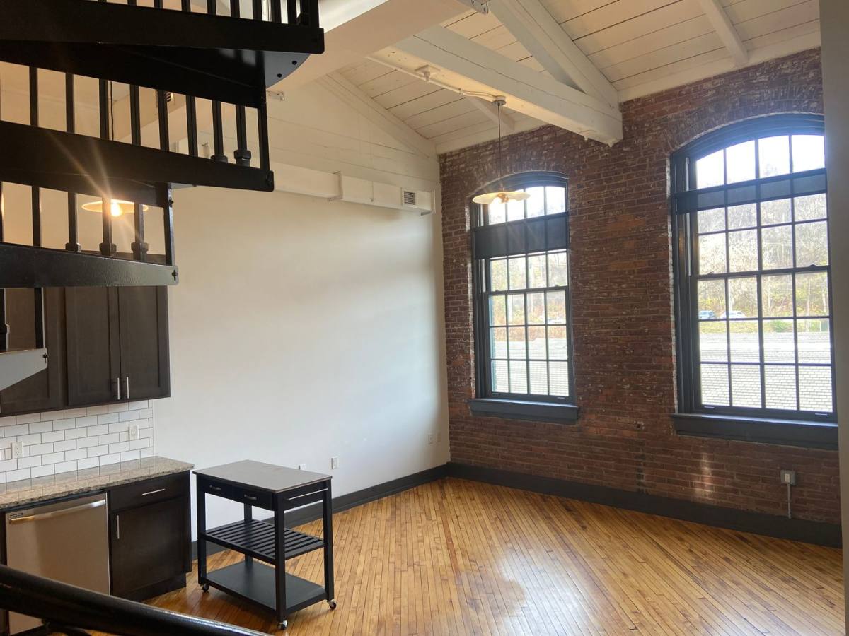 Apartment for rent at 1250 Simon Blvd, Easton, PA 18042