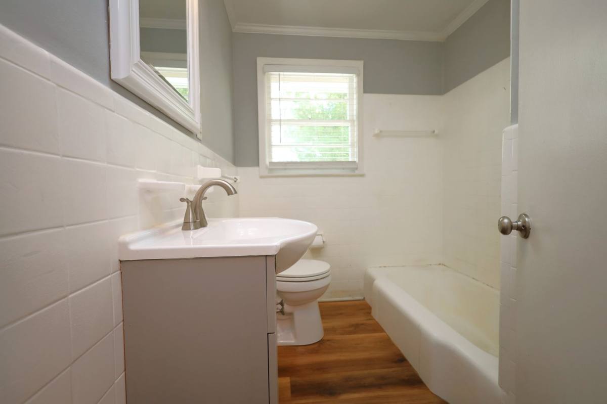 House for rent at 1709 Azalea Dr, Valdosta, GA 31602