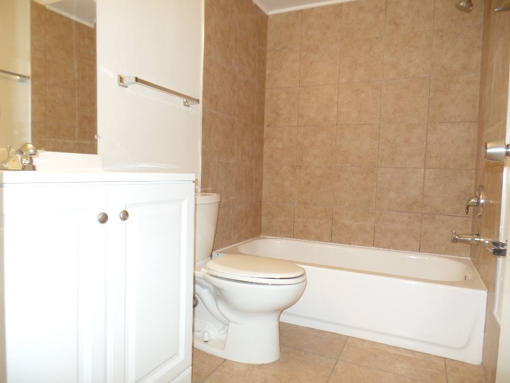 Apartment for rent at 1240 70th St N, Saint Petersburg, FL 33710
