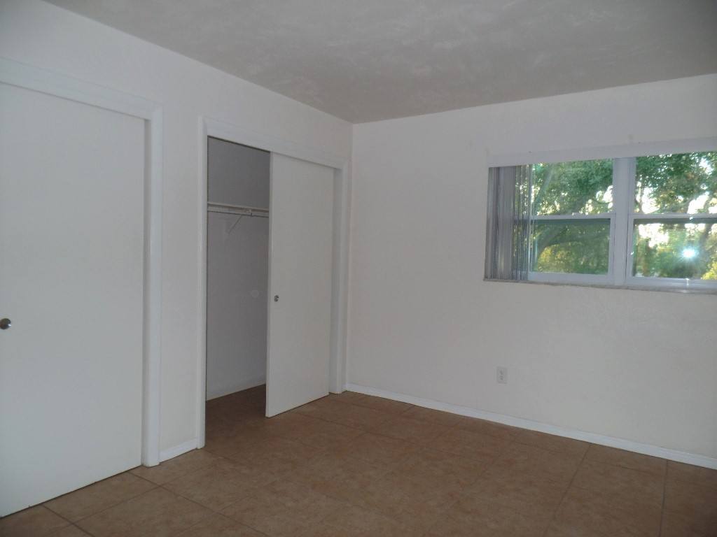 Apartment for rent at 1240 70th St N, Saint Petersburg, FL 33710