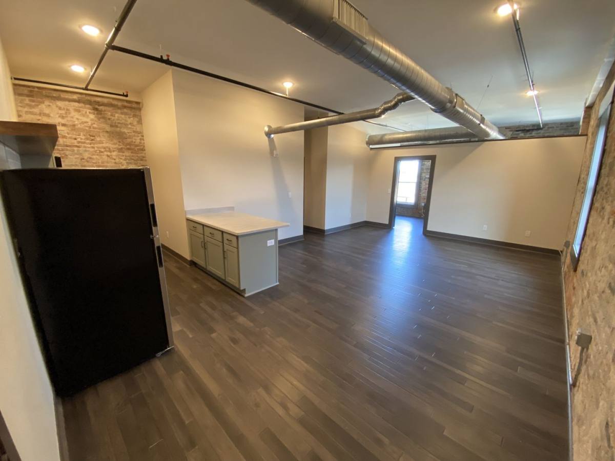 Apartment for rent at 227 Broadway, Paducah, KY 42001