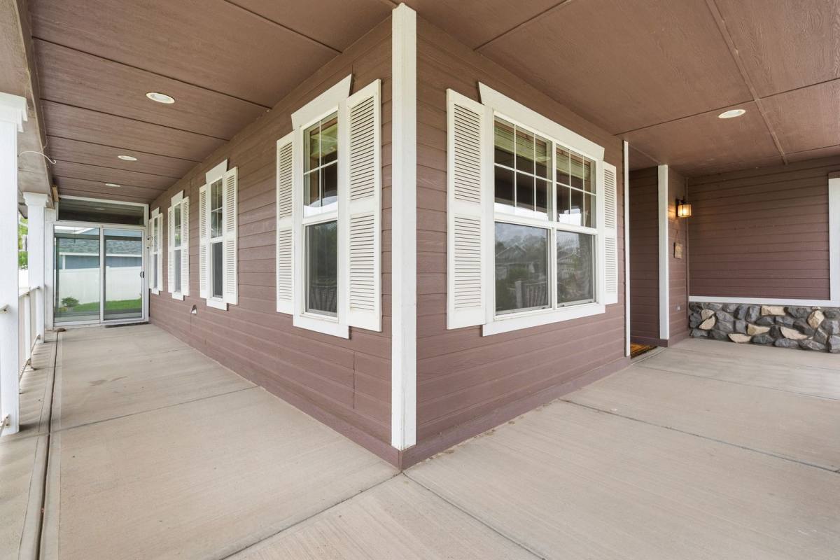 House for rent at 1068 Canal Dr, Windsor, CO 80550