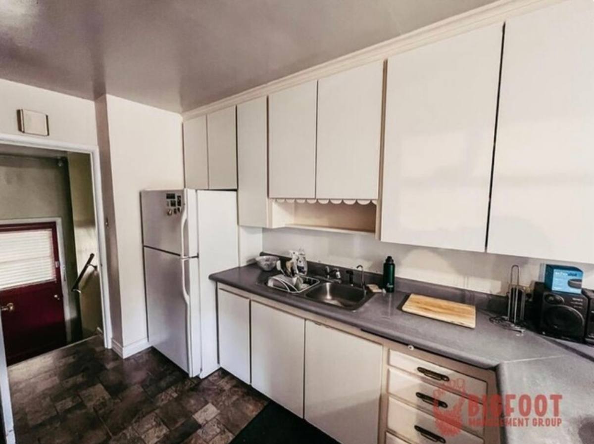 Apartment for rent at 829 N Park Ave, Helena, MT 59601