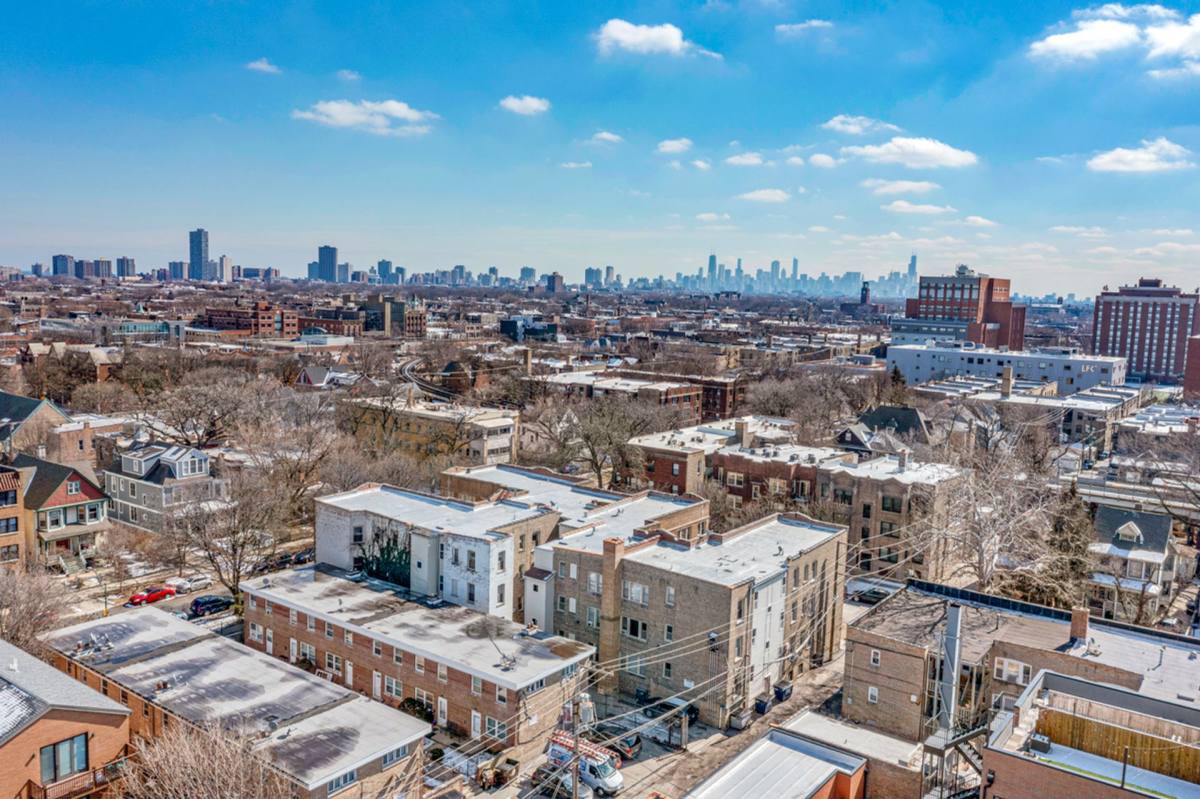 Condo for rent at 4700 N Winchester Ave, Chicago, IL 60640