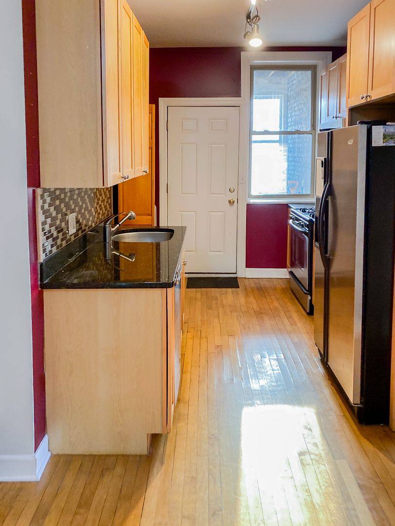 Condo for rent at 4700 N Winchester Ave, Chicago, IL 60640