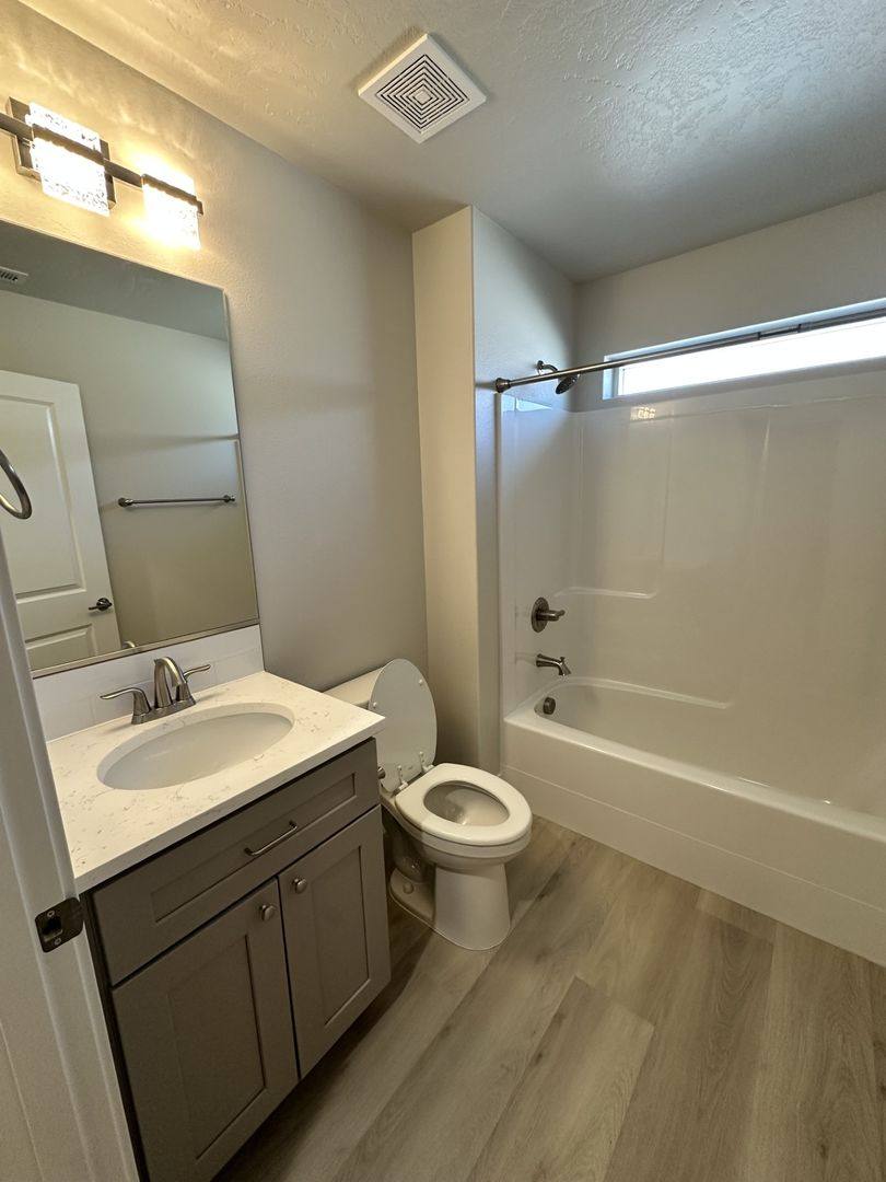 House for rent at 10518 Chinook Dr, Pasco, WA 99301