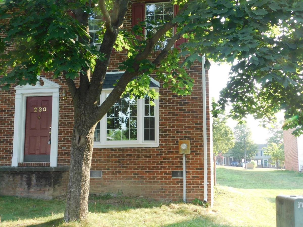 Townhouse for rent at 230 Waterford Lane, Winchester, VA 22602