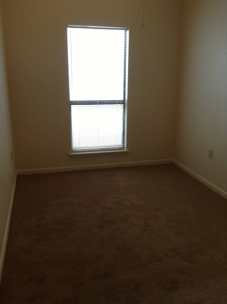 Apartment for rent at 8262 Governor Dr, Baton Rouge, LA 70820
