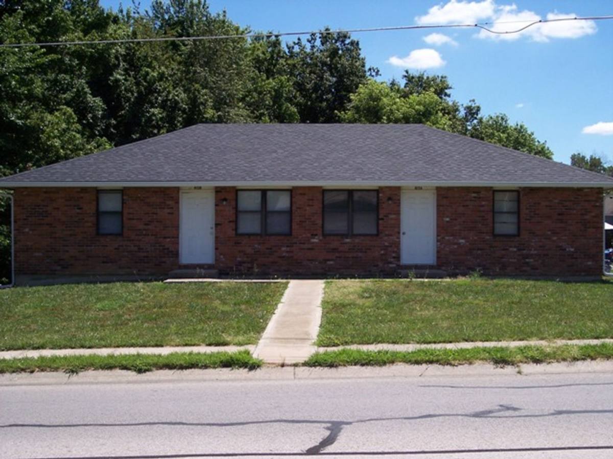 Apartment for rent at 413 N Ridgeview Dr, Warrensburg, MO 64093