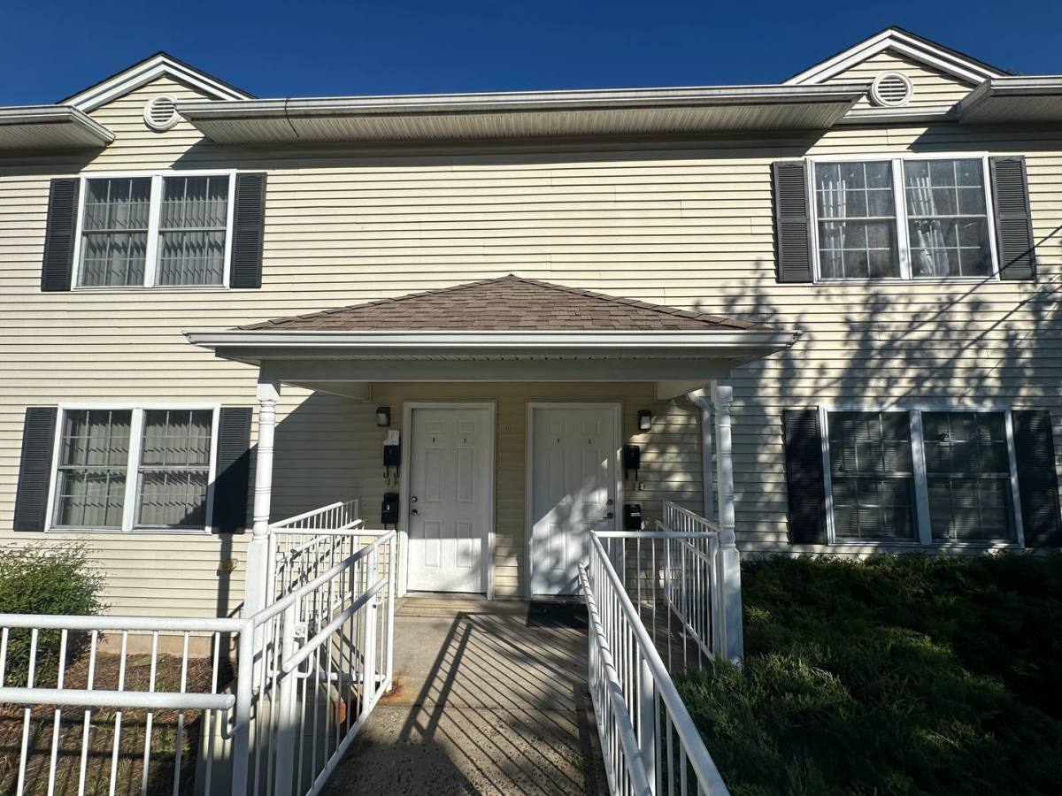 Apartment for rent at 111 Harris Ave, Middlesex, NJ 08846