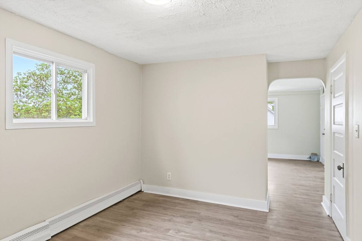 Apartment for rent at 37-39 Mead St, Manchester, NH 03104
