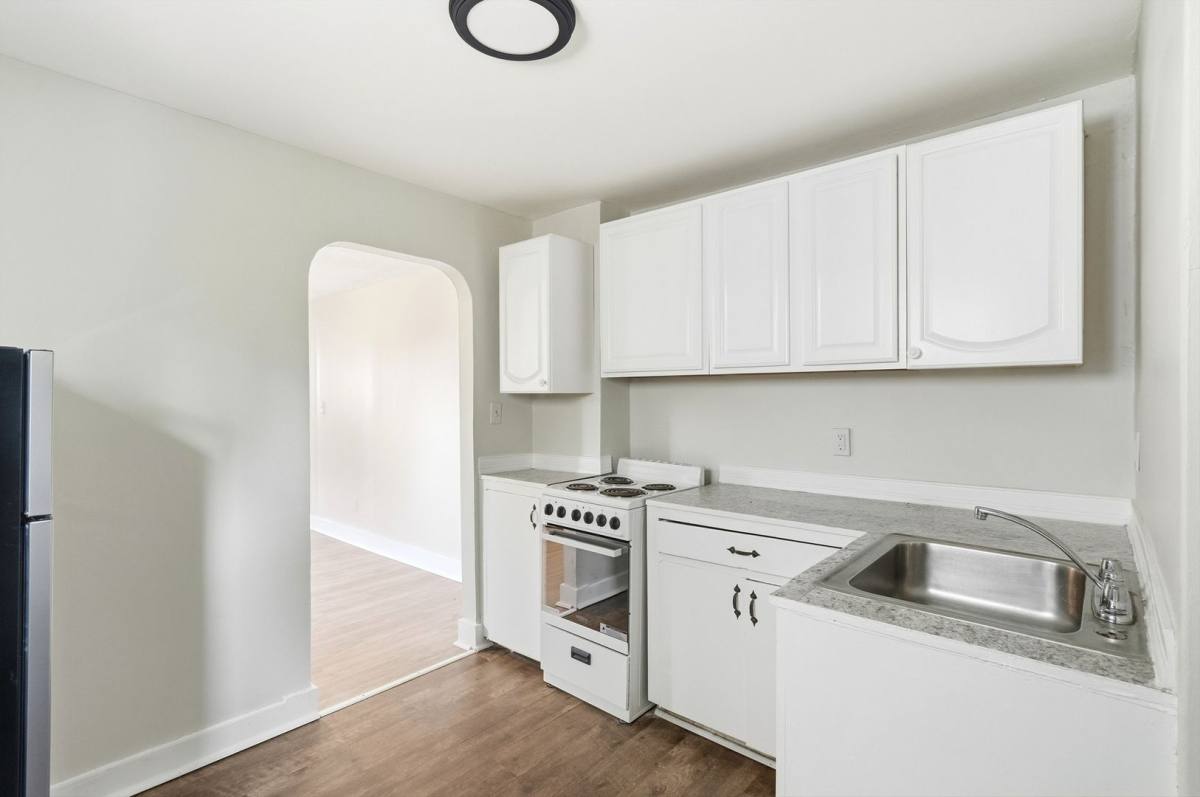 Apartment for rent at 37-39 Mead St, Manchester, NH 03104