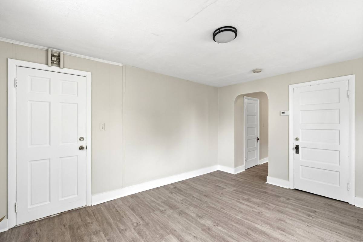 Apartment for rent at 37-39 Mead St, Manchester, NH 03104