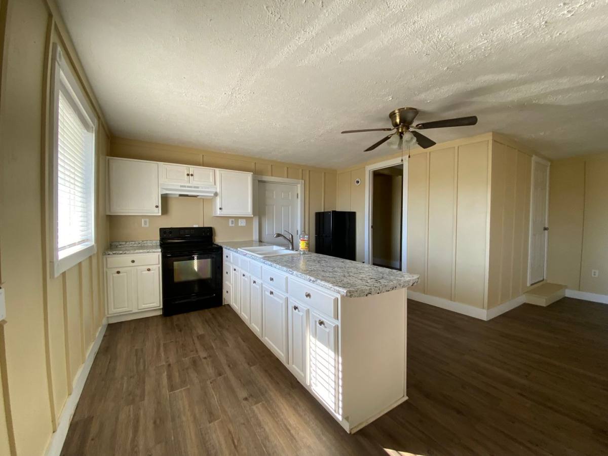 House for rent at 1502 Old State Highway 70 S, Rogersville, TN 37857