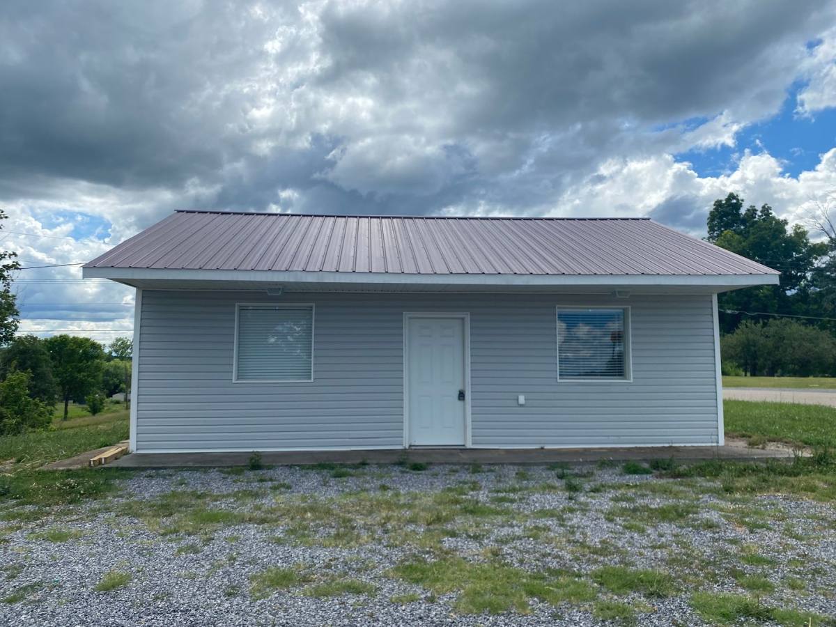House for rent at 1502 Old State Highway 70 S, Rogersville, TN 37857