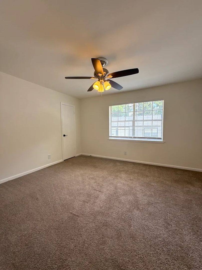 Apartment for rent at 2721 White Oak Dr, Decatur, GA 30032