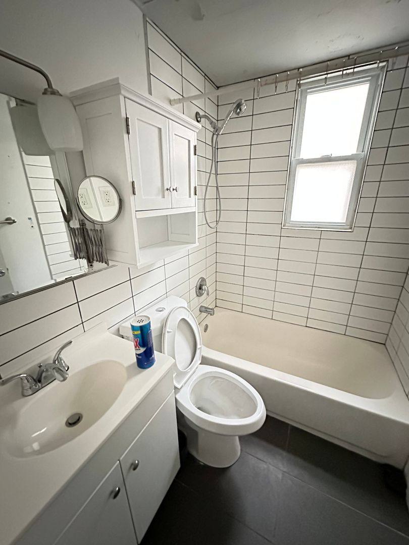 Apartment for rent at 1428 W Master St, Philadelphia, PA 19121