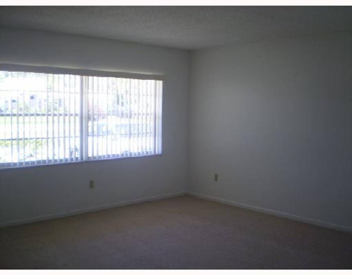 House for rent at 1881 SE Airoso Blvd, Port Saint Lucie, FL 34984
