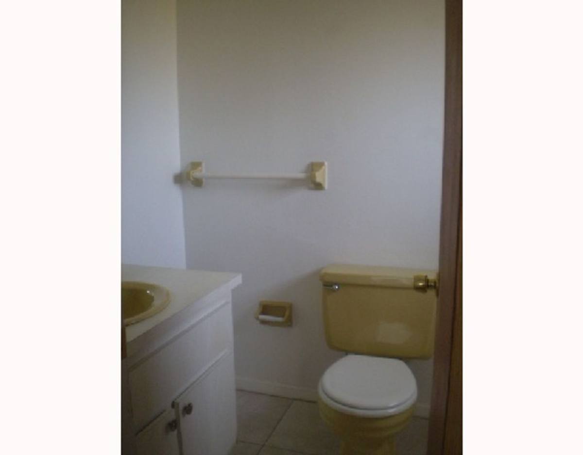 House for rent at 1881 SE Airoso Blvd, Port Saint Lucie, FL 34984