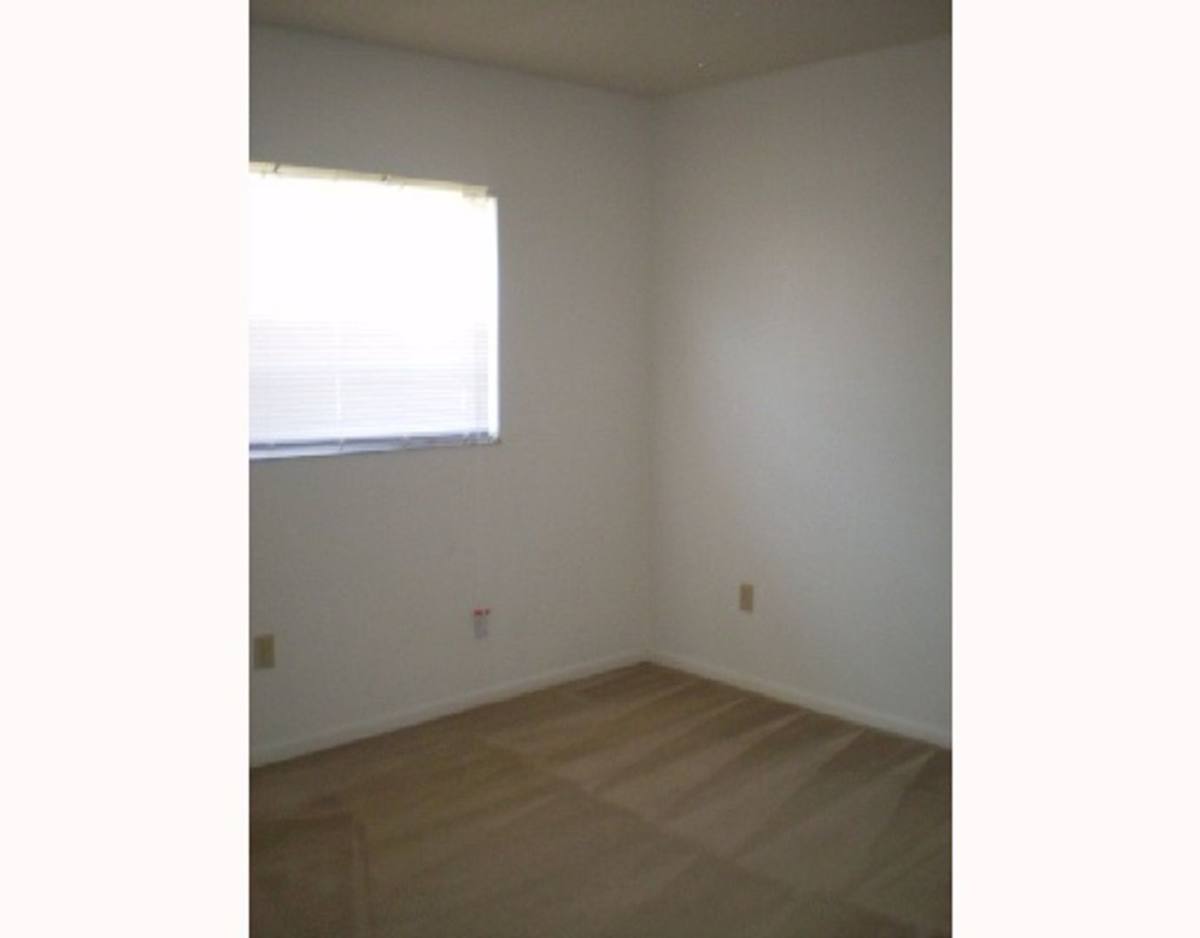 House for rent at 1881 SE Airoso Blvd, Port Saint Lucie, FL 34984