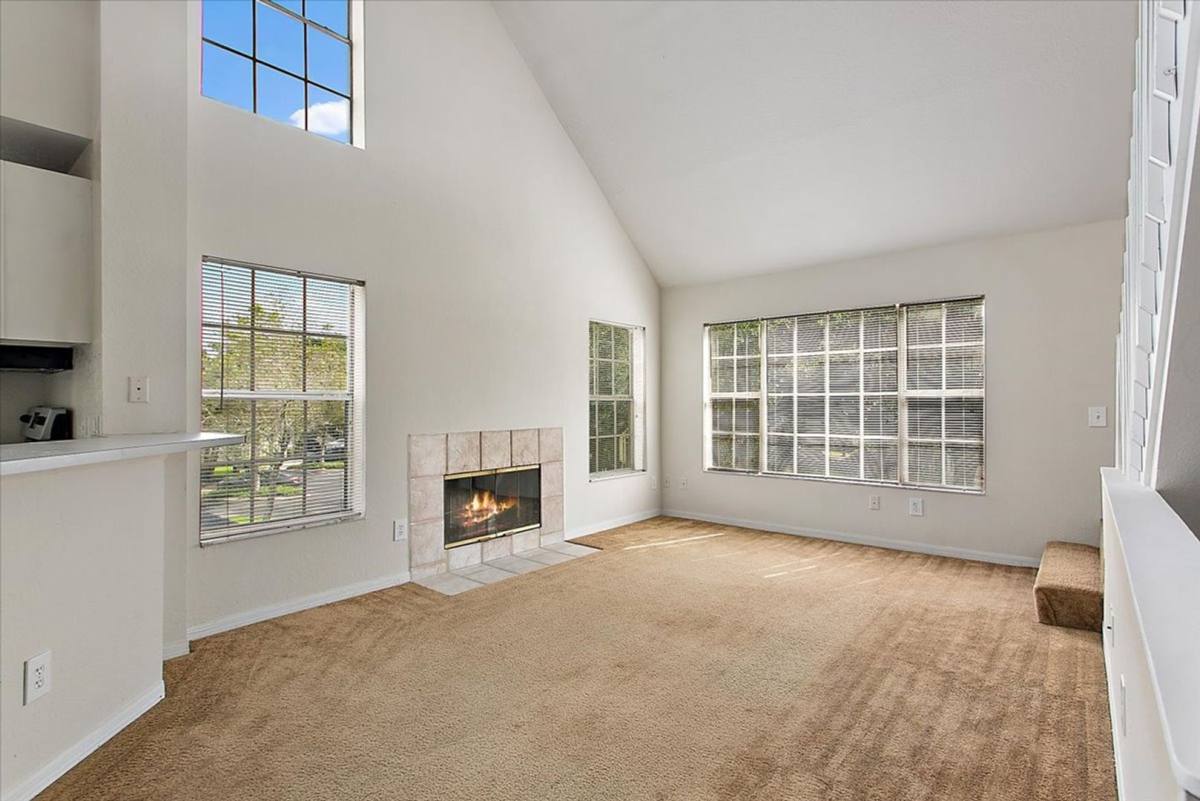 Condo for rent at 13703 Richmond Park Dr N, Jacksonville, FL 32224