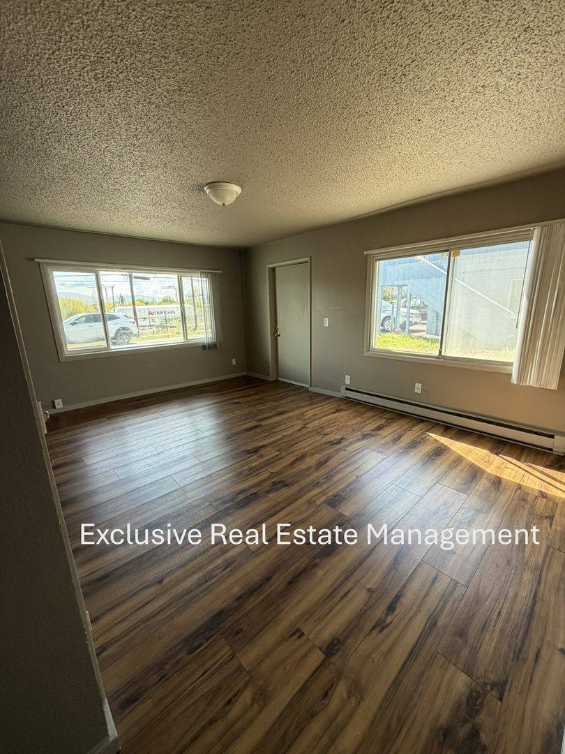 Apartment for rent at 608 Riverside Dr, Klamath Falls, OR 97601