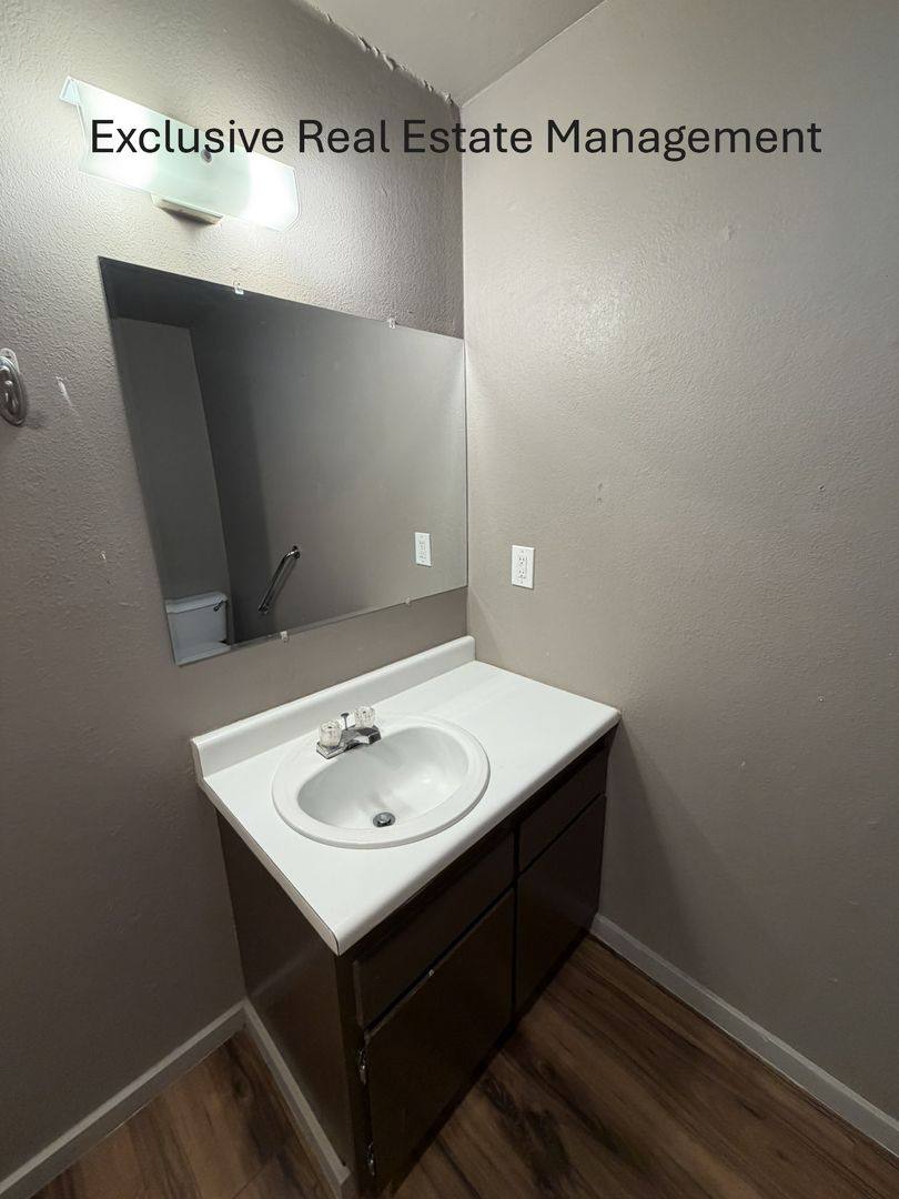 Apartment for rent at 608 Riverside Dr, Klamath Falls, OR 97601