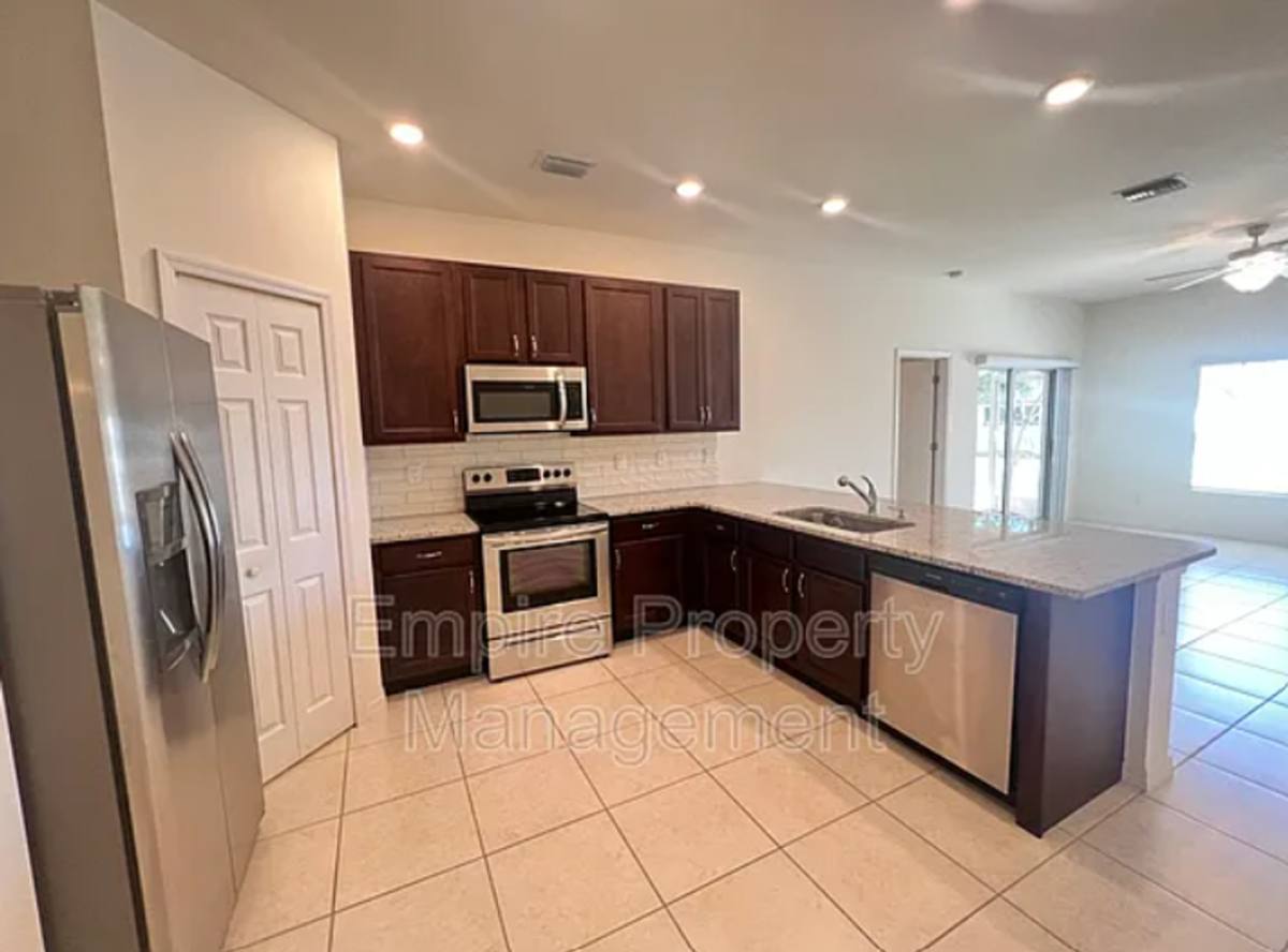 House for rent at 2827 Algardi Lane, North Port, FL 34286
