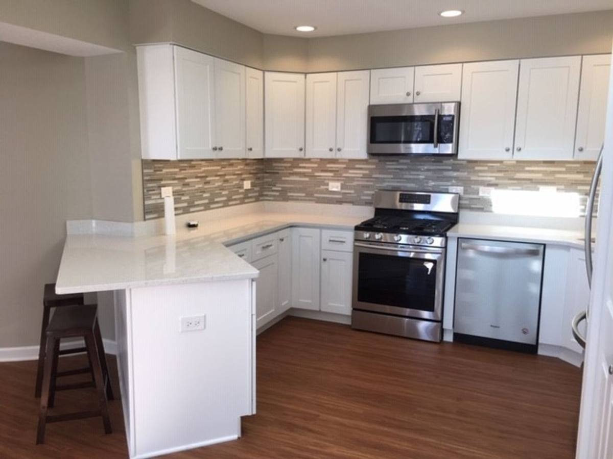 Apartment for rent at 229-235 N NW Highway, Park Ridge, IL 60068