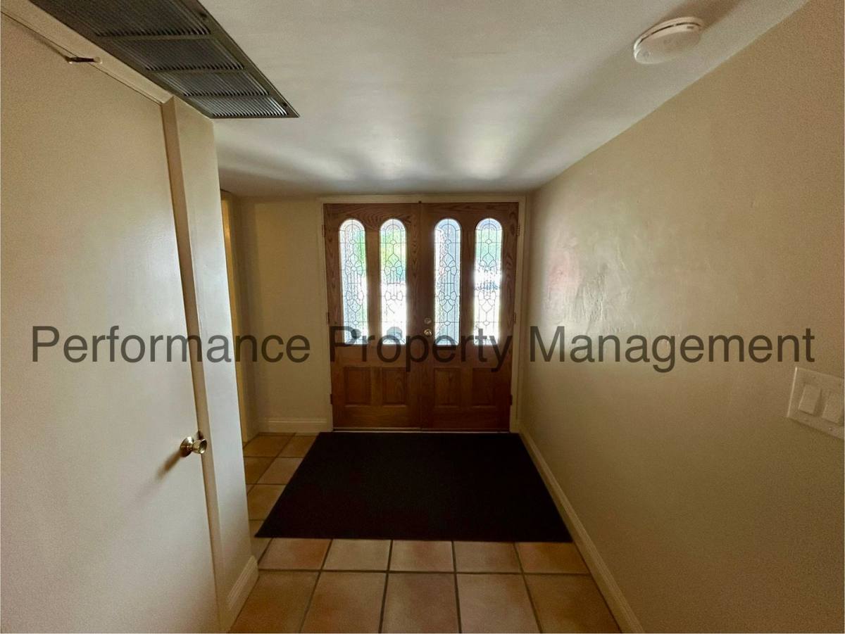 House for rent at 4316 Charter Oaks Ave, Bakersfield, CA 93309