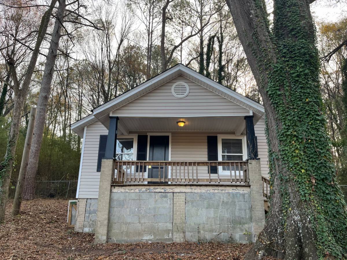 Apartment for rent at 1319 Cave Spring Rd, Rome, GA 30161