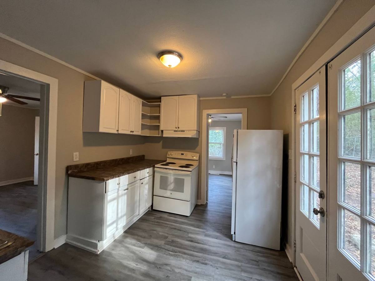 Apartment for rent at 1319 Cave Spring Rd, Rome, GA 30161