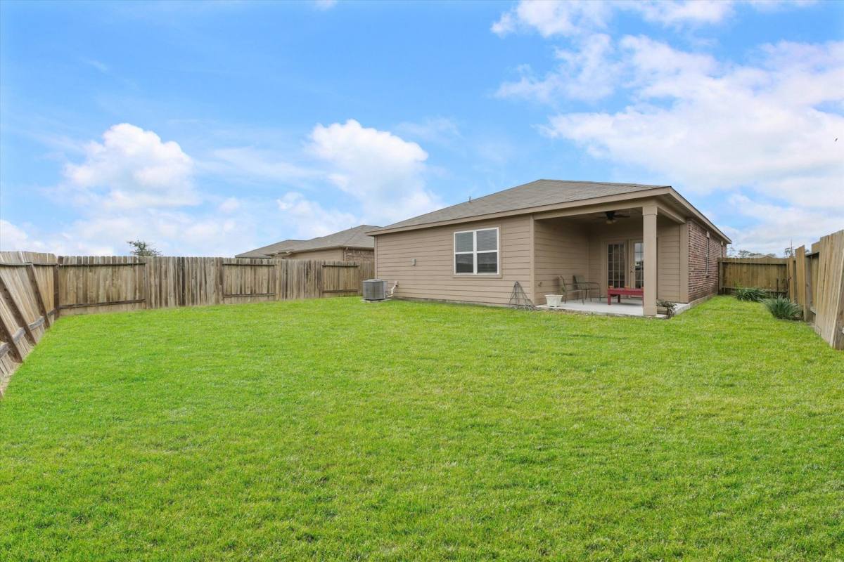 House for rent at 12026 Pearl Dr, La Marque, TX 77568
