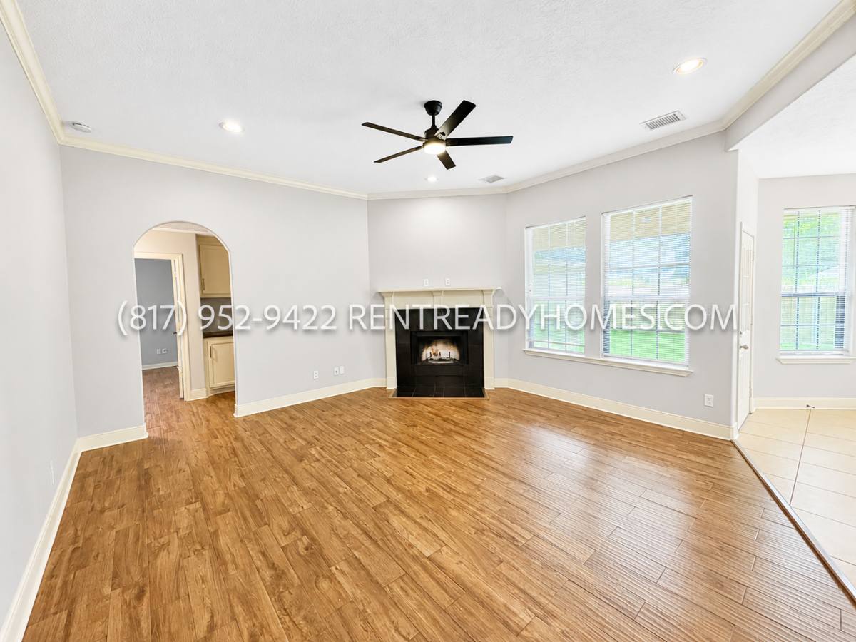 House for rent at 3813 Breckenridge Dr, Montgomery, TX 77356