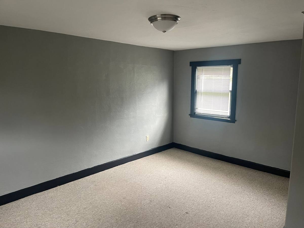 Apartment for rent at 1010 Savey St, Duquesne, PA 15110