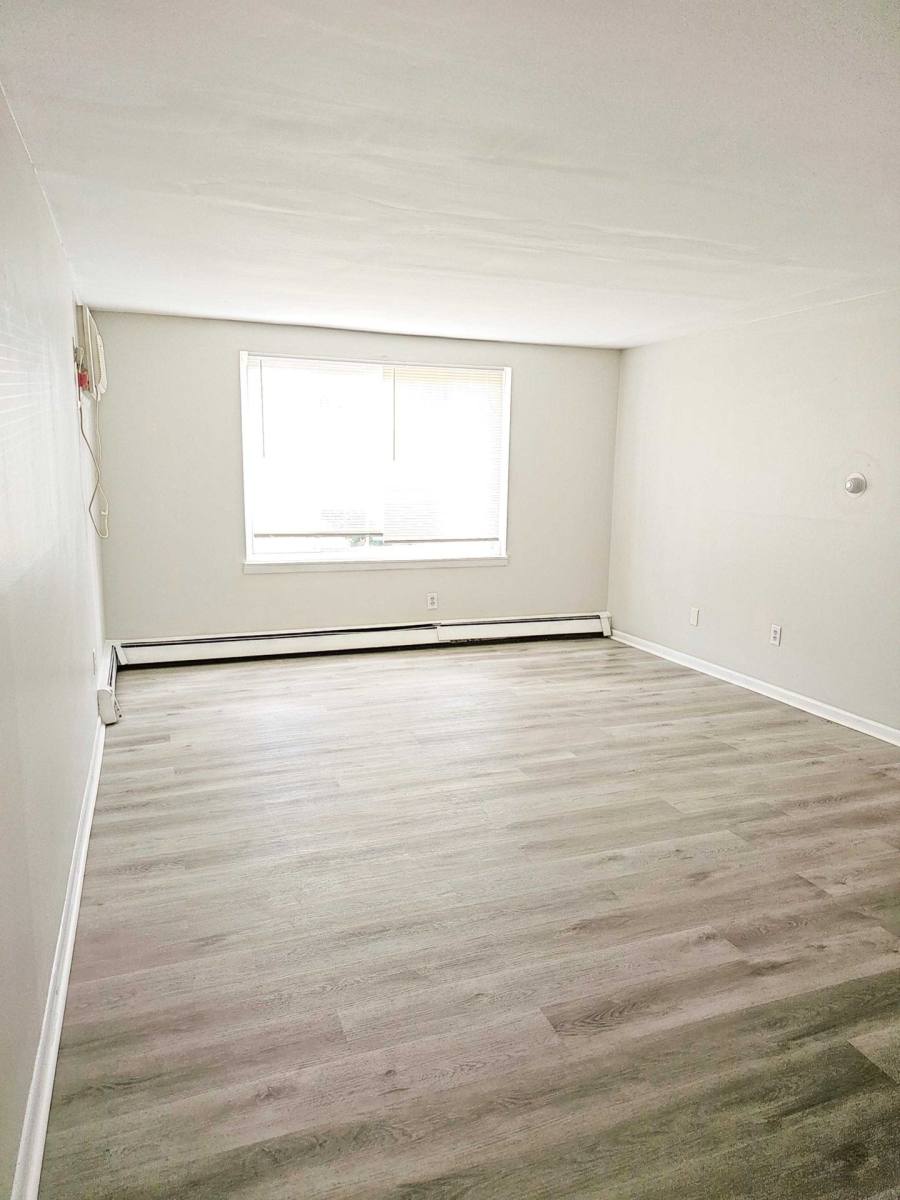Apartment for rent at 200 Bellaire Dr, Lawrenceburg, IN 47025