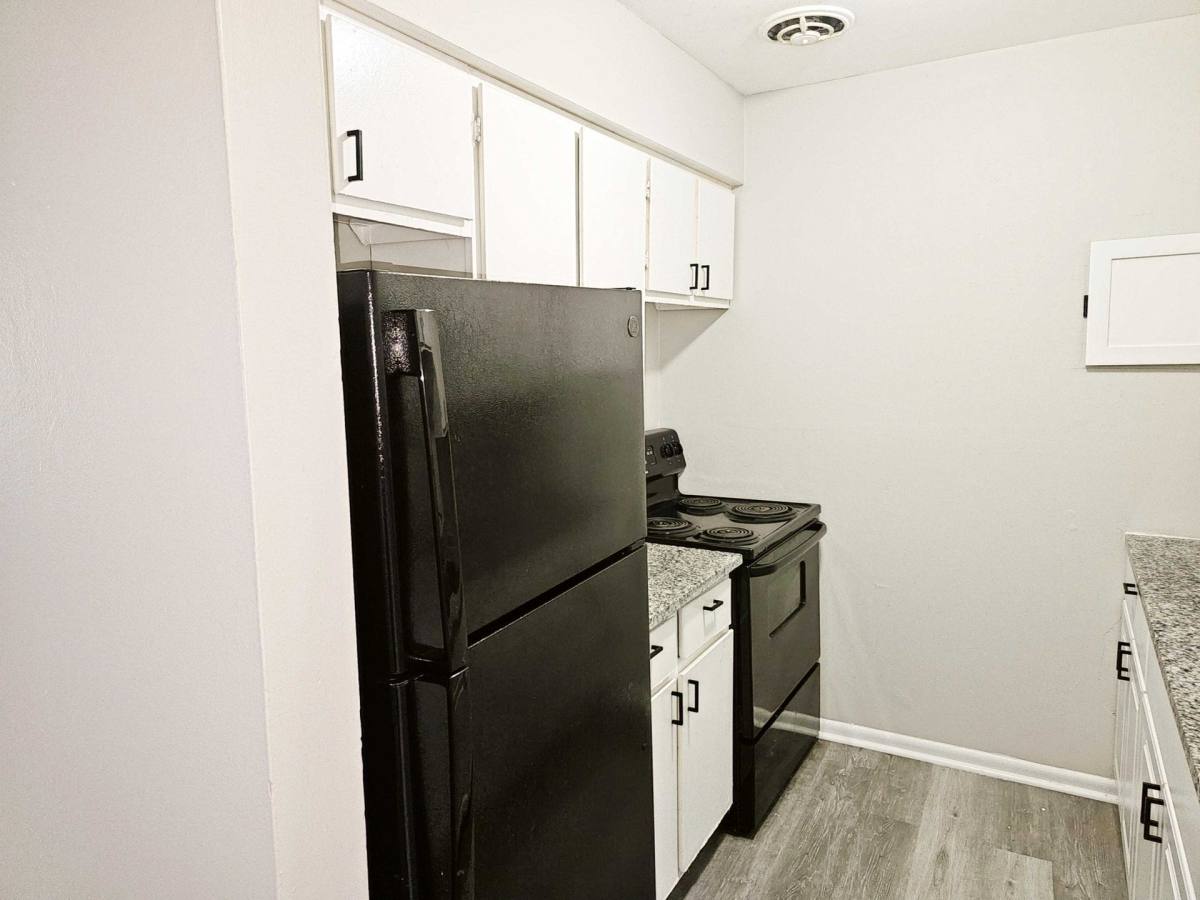 Apartment for rent at 200 Bellaire Dr, Lawrenceburg, IN 47025