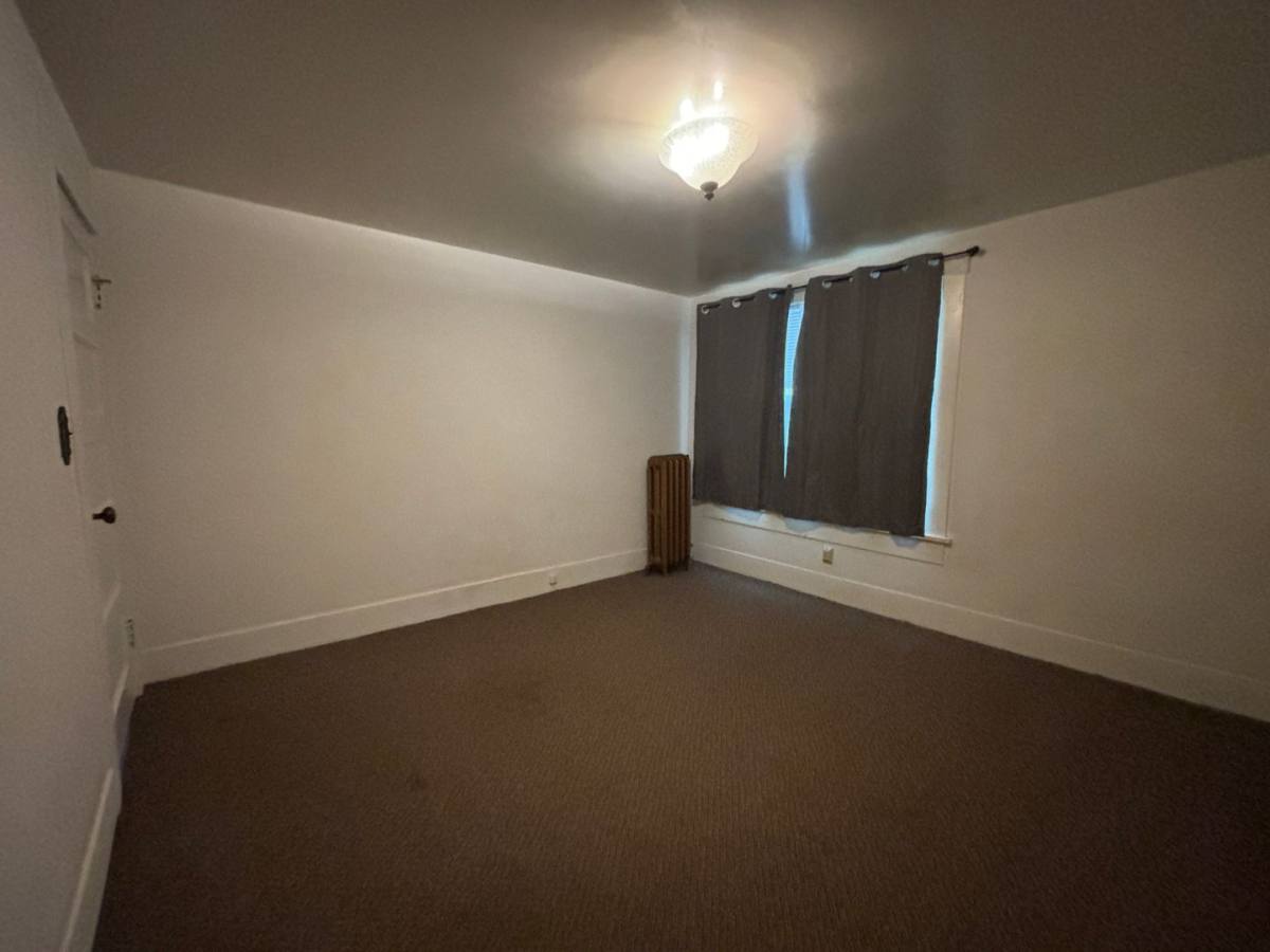 Apartment for rent at 1607 6th St, La Grande, OR 97850