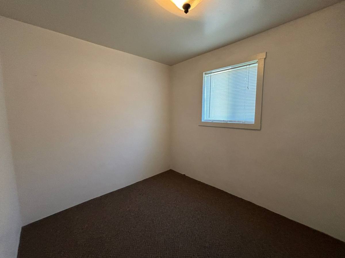 Apartment for rent at 1607 6th St, La Grande, OR 97850