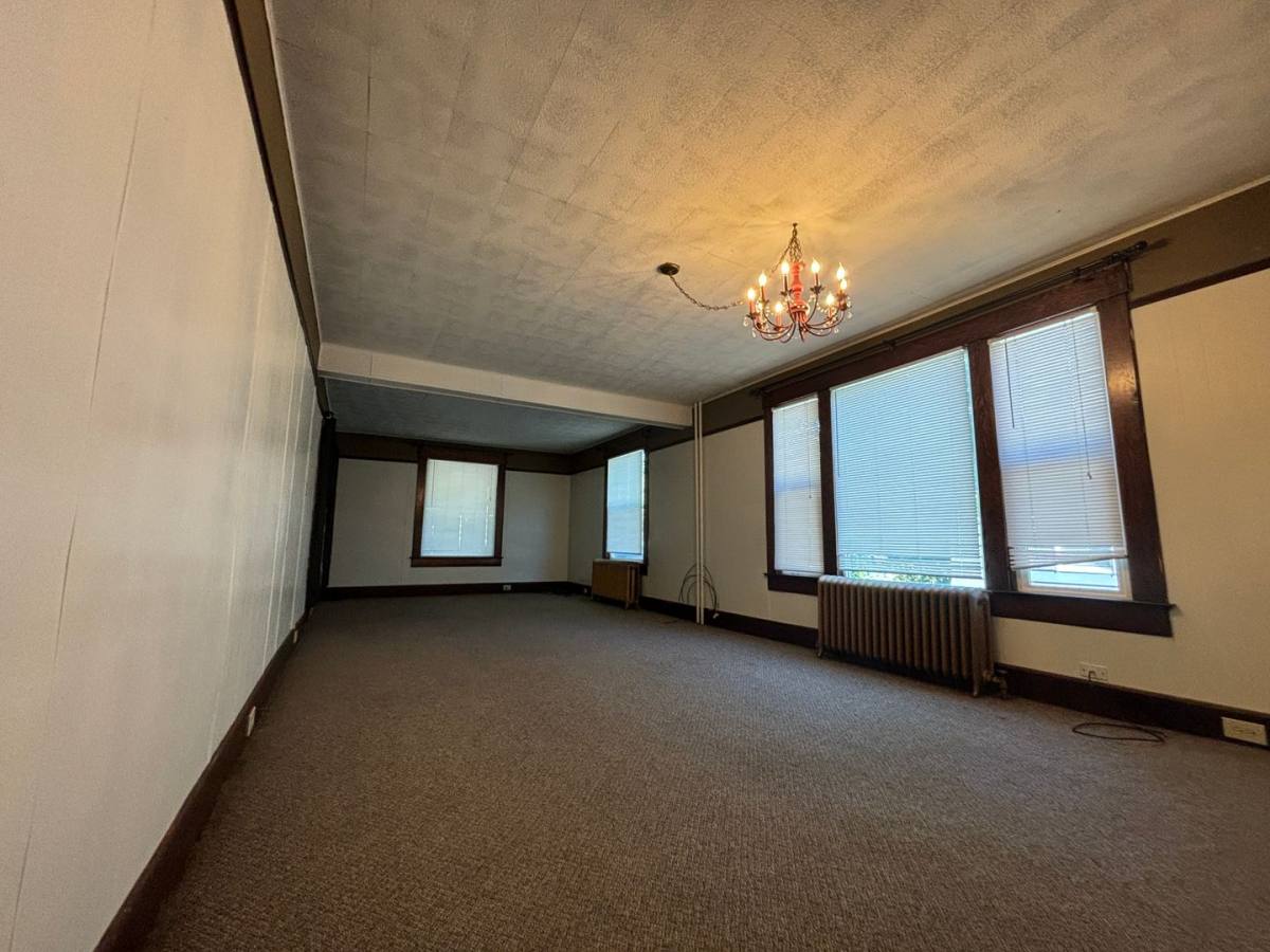 Apartment for rent at 1607 6th St, La Grande, OR 97850