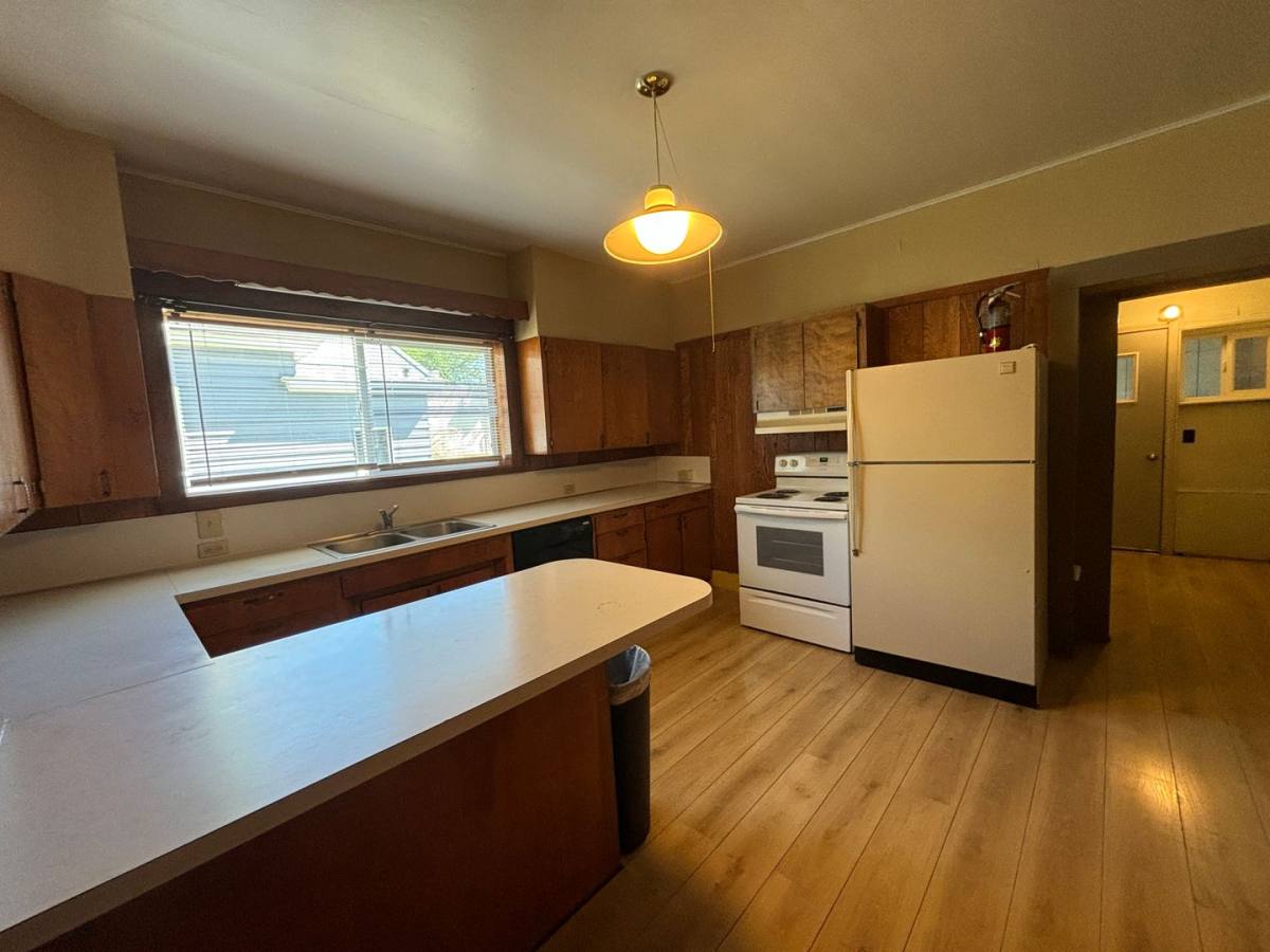 Apartment for rent at 1607 6th St, La Grande, OR 97850