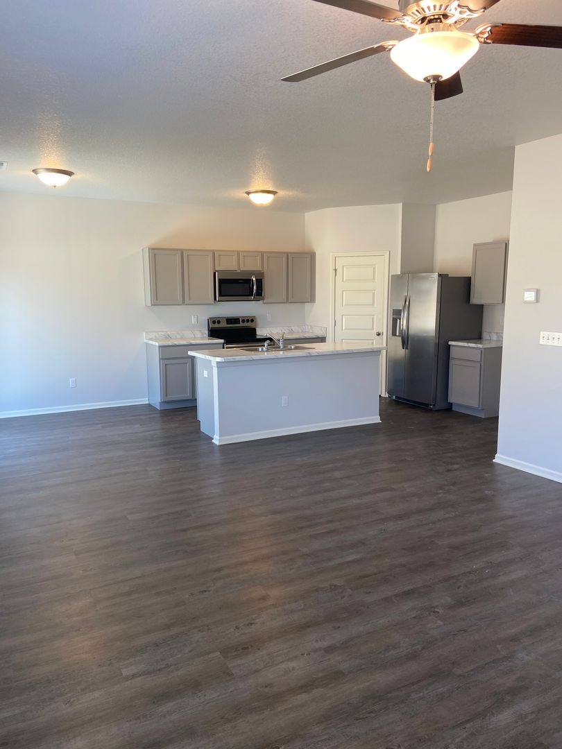 House for rent at 21554 S Harrison St, Spring Hill, KS 66083
